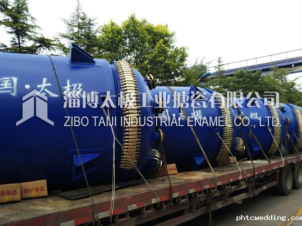 高温纯净水对搪玻璃反应釜设备瓷面也有腐蚀性