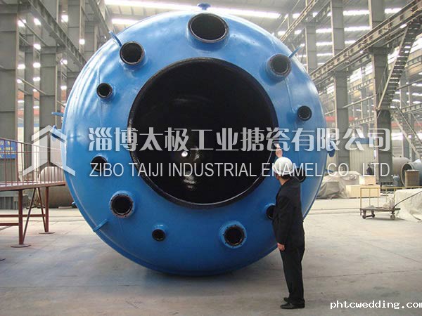 高温纯净水对搪玻璃反应釜设备瓷面也有腐蚀性