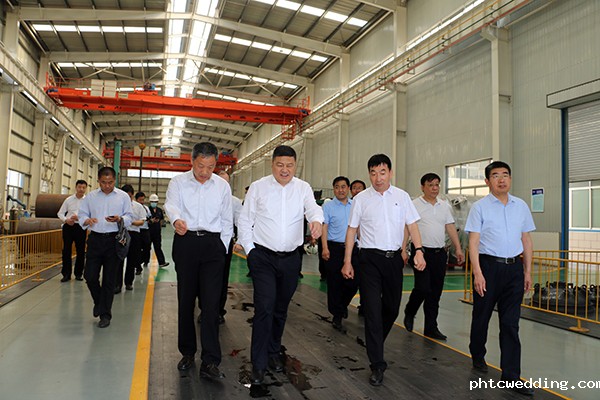 淄博市市委领导一行十余人来phtcwedding考察指导工作